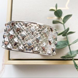 Gorgeous Anna Beck Sterling Silver Java Stud Cuff